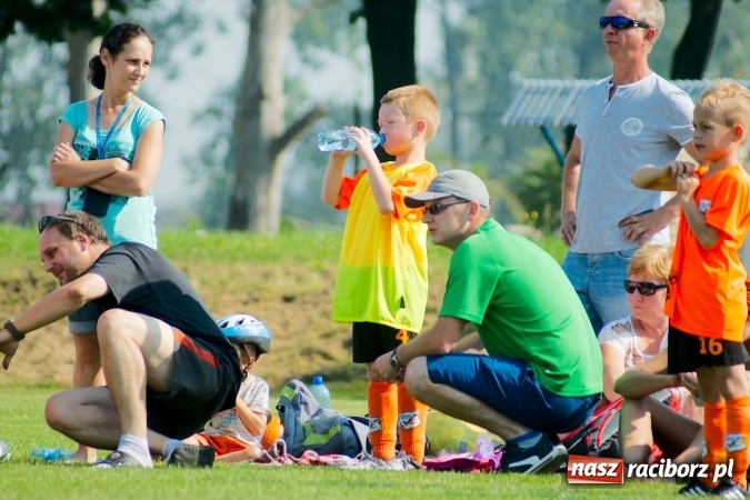 Zdjęcie w galerii na portalu naszraciborz.pl: Żaki Rafako i Tworkowa zainaugurowały sezon wiadomości z regionu