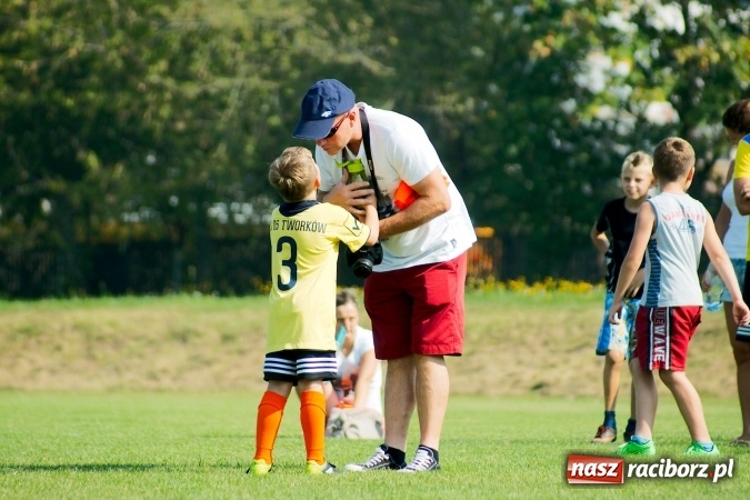 Zdjęcie w galerii na portalu naszraciborz.pl: Żaki Rafako i Tworkowa zainaugurowały sezon wiadomości z regionu