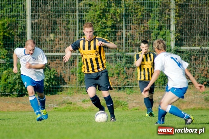 Zdjęcie w galerii na portalu naszraciborz.pl: B klasa: Festiwal niewykorzystanych sytuacji w starciu Markowic i Gaszowic wiadomości z regionu