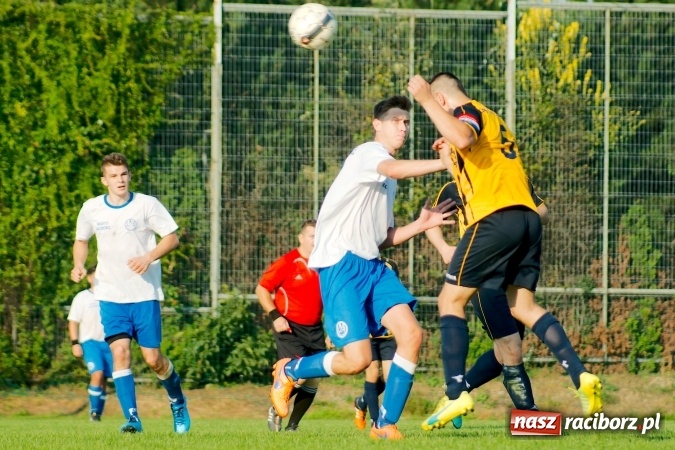 Zdjęcie w galerii na portalu naszraciborz.pl: B klasa: Festiwal niewykorzystanych sytuacji w starciu Markowic i Gaszowic wiadomości z regionu