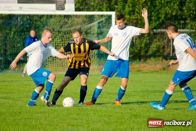 Zdjęcie w galerii na portalu naszraciborz.pl: B klasa: Festiwal niewykorzystanych sytuacji w starciu Markowic i Gaszowic wiadomości z regionu