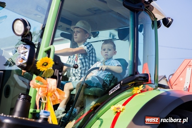 Zdjęcie w galerii na portalu naszraciborz.pl: Dożynki 2016. Gmina Rudnik świętuje w parafii Łubowice wiadomości z regionu
