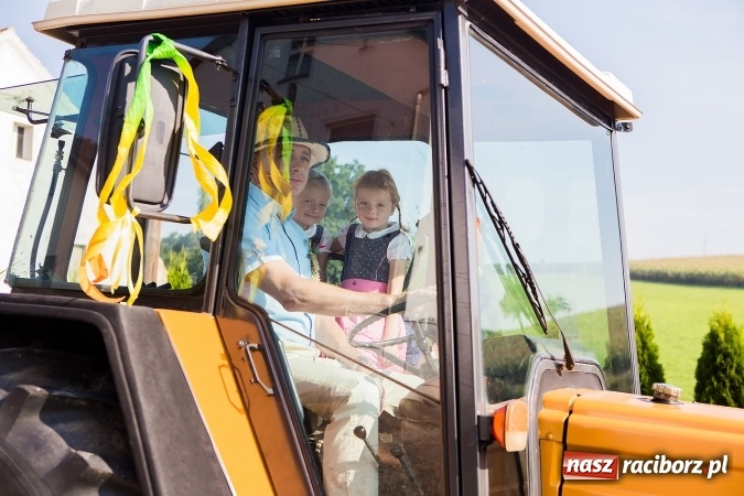 Zdjęcie w galerii na portalu naszraciborz.pl: Dożynki 2016. Gmina Rudnik świętuje w parafii Łubowice wiadomości z regionu