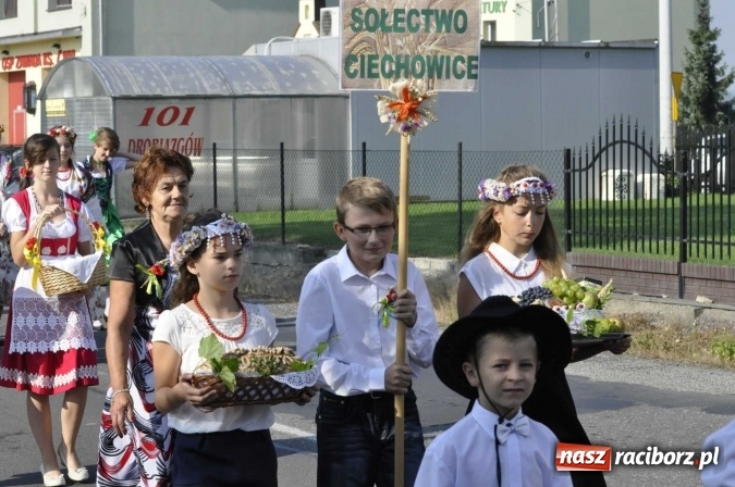 Zdjęcie w galerii na portalu naszraciborz.pl: Dożynki 2016. Parafia Zawada Książęca dziękuje za plony wiadomości z regionu