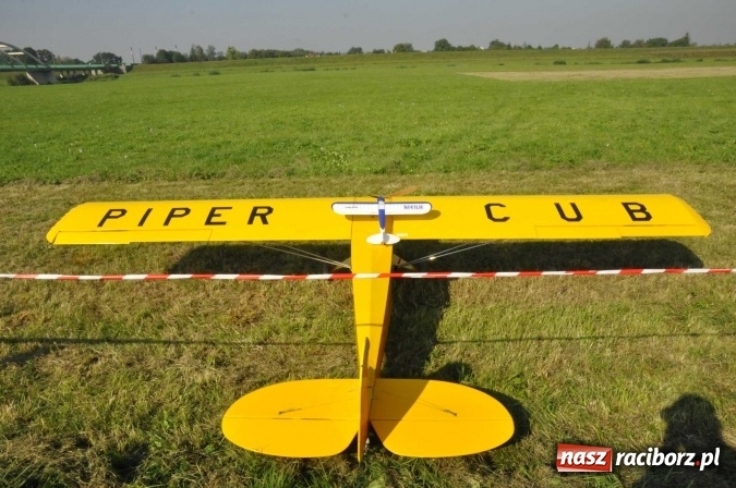 Zdjęcie w galerii na portalu naszraciborz.pl: Air Show nad Ulgą. Z planu filmowego Dywizjon 303 nad raciborskie niebo wiadomości z regionu