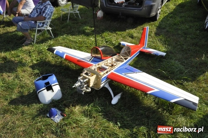 Zdjęcie w galerii na portalu naszraciborz.pl: Air Show nad Ulgą. Z planu filmowego Dywizjon 303 nad raciborskie niebo wiadomości z regionu