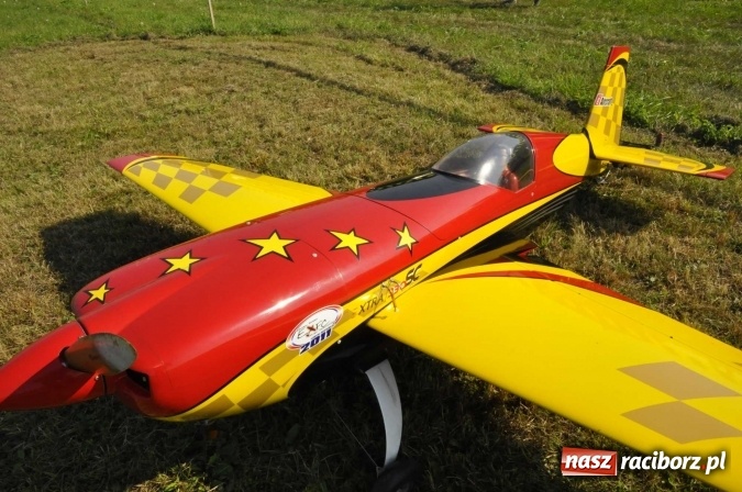 Zdjęcie w galerii na portalu naszraciborz.pl: Air Show nad Ulgą. Z planu filmowego Dywizjon 303 nad raciborskie niebo wiadomości z regionu