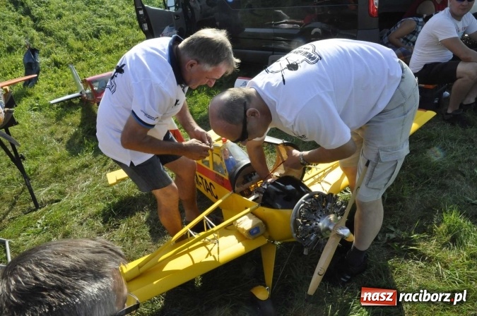 Zdjęcie w galerii na portalu naszraciborz.pl: Air Show nad Ulgą. Z planu filmowego Dywizjon 303 nad raciborskie niebo wiadomości z regionu