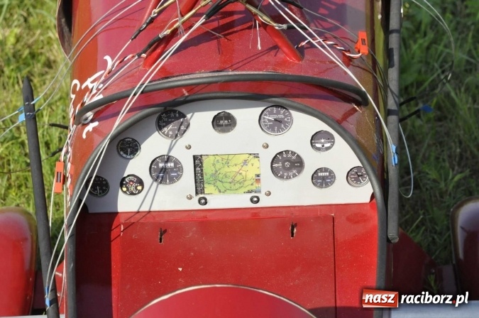 Zdjęcie w galerii na portalu naszraciborz.pl: Air Show nad Ulgą. Z planu filmowego Dywizjon 303 nad raciborskie niebo wiadomości z regionu