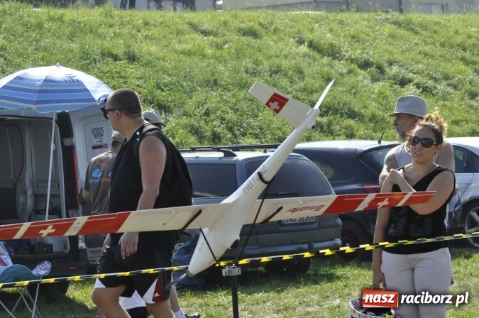 Zdjęcie w galerii na portalu naszraciborz.pl: Air Show nad Ulgą. Z planu filmowego Dywizjon 303 nad raciborskie niebo wiadomości z regionu