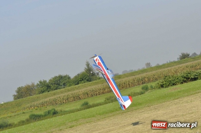 Zdjęcie w galerii na portalu naszraciborz.pl: Air Show nad Ulgą. Z planu filmowego Dywizjon 303 nad raciborskie niebo wiadomości z regionu