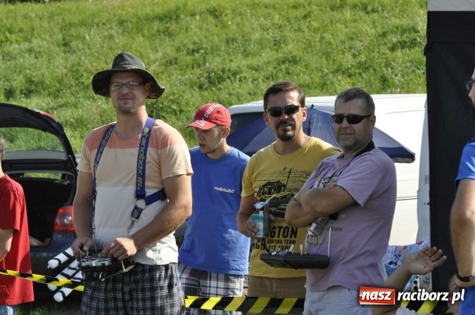 Zdjęcie w galerii na portalu naszraciborz.pl: Air Show nad Ulgą. Z planu filmowego Dywizjon 303 nad raciborskie niebo wiadomości z regionu