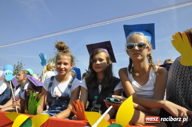 Zdjęcie w galerii na portalu naszraciborz.pl: Dożynki Powiatowe 2016. KORNOWAC - mała gmina z długim korowodem wiadomości z regionu