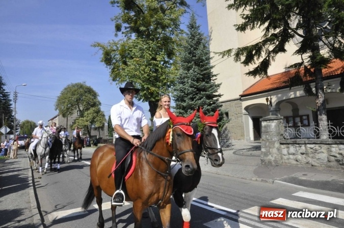 Zdjęcie w galerii na portalu naszraciborz.pl: Dożynki Powiatowe 2016. KORNOWAC - mała gmina z długim korowodem wiadomości z regionu