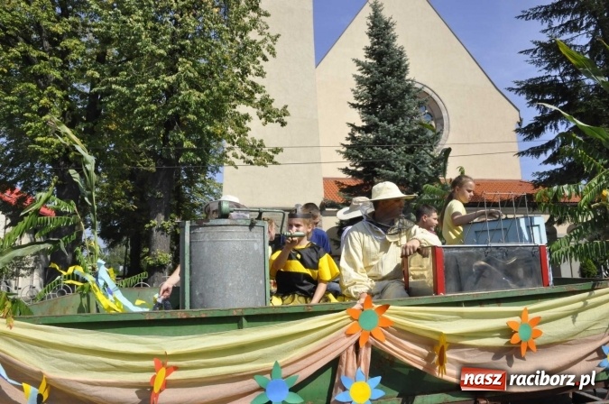 Zdjęcie w galerii na portalu naszraciborz.pl: Dożynki Powiatowe 2016. KORNOWAC - mała gmina z długim korowodem wiadomości z regionu