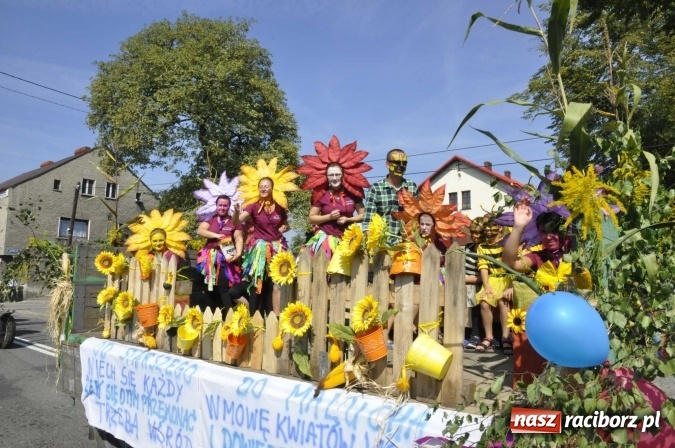 Zdjęcie w galerii na portalu naszraciborz.pl: Dożynki Powiatowe 2016. KORNOWAC - mała gmina z długim korowodem wiadomości z regionu