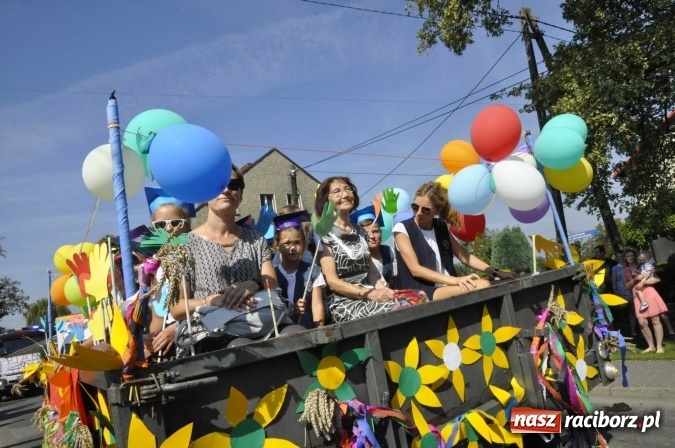 Zdjęcie w galerii na portalu naszraciborz.pl: Dożynki Powiatowe 2016. KORNOWAC - mała gmina z długim korowodem wiadomości z regionu