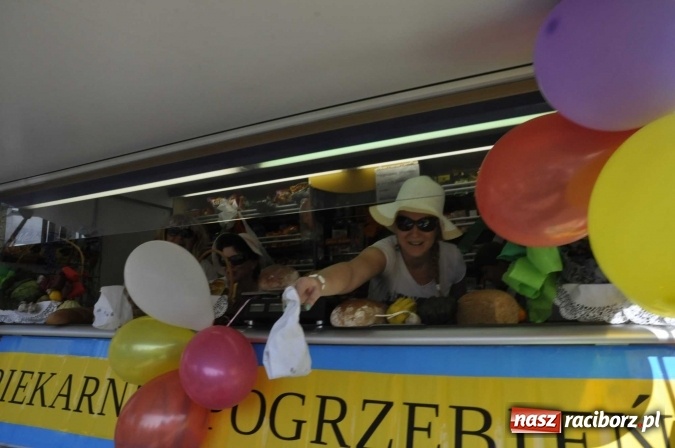 Zdjęcie w galerii na portalu naszraciborz.pl: Dożynki Powiatowe 2016. KORNOWAC - mała gmina z długim korowodem wiadomości z regionu