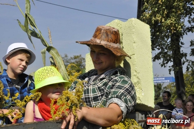 Zdjęcie w galerii na portalu naszraciborz.pl: Dożynki Powiatowe 2016. KORNOWAC - mała gmina z długim korowodem wiadomości z regionu