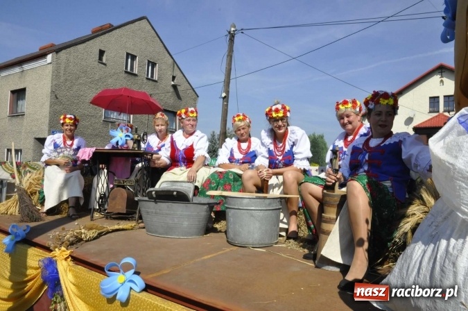 Zdjęcie w galerii na portalu naszraciborz.pl: Dożynki Powiatowe 2016. KORNOWAC - mała gmina z długim korowodem wiadomości z regionu