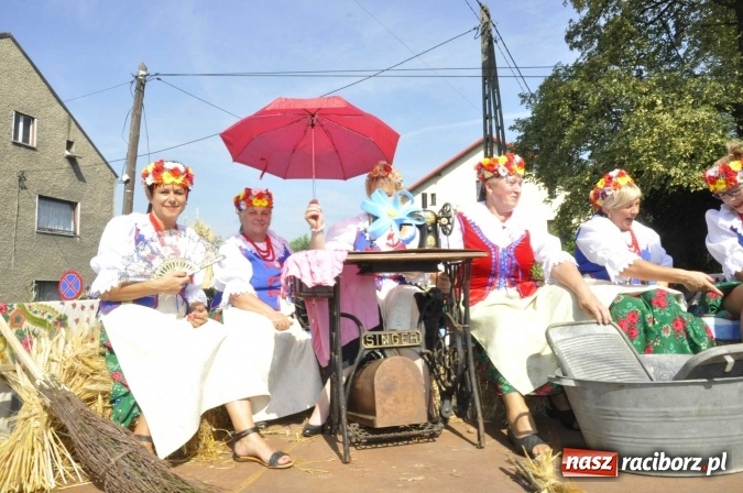 Zdjęcie w galerii na portalu naszraciborz.pl: Dożynki Powiatowe 2016. KORNOWAC - mała gmina z długim korowodem wiadomości z regionu
