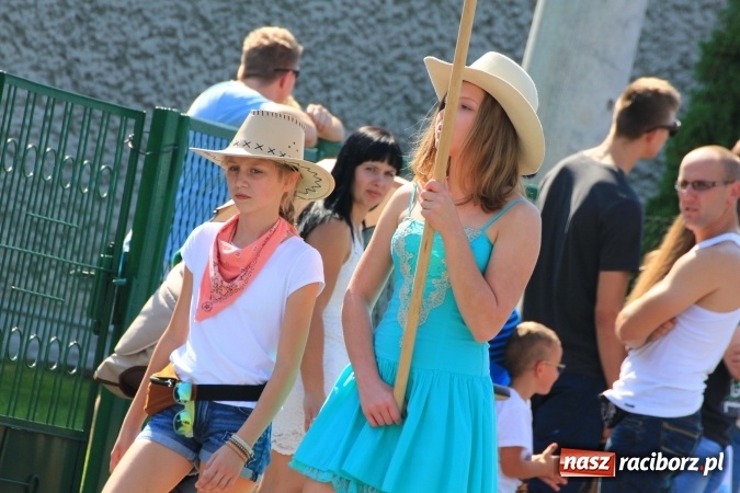 Zdjęcie w galerii na portalu naszraciborz.pl: Dożynki 2016. Tak się bawi Lubomia! wiadomości z regionu
