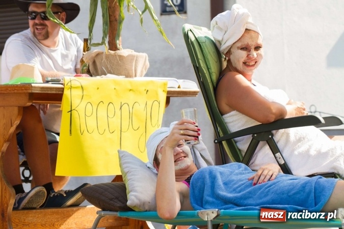 Zdjęcie w galerii na portalu naszraciborz.pl: Dożynki 2016. W Krzanowicach nie odpuścili i dożynki zrobili. W kolorowym korowodzie piękne dziewczęta i drogie maszyny wiadomości z regionu