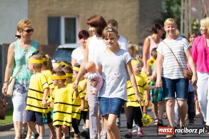 Zdjęcie w galerii na portalu naszraciborz.pl: Dożynki 2016. W samborowickim SPA masuje sam sołtys  wiadomości z regionu