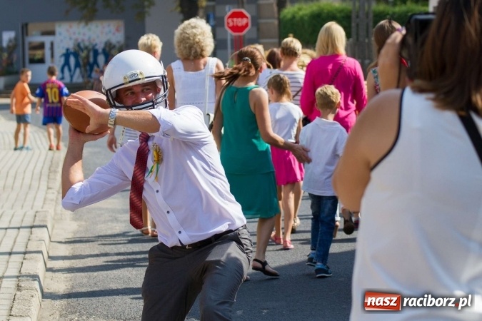 Zdjęcie w galerii na portalu naszraciborz.pl: Dożynki 2016. W samborowickim SPA masuje sam sołtys  wiadomości z regionu