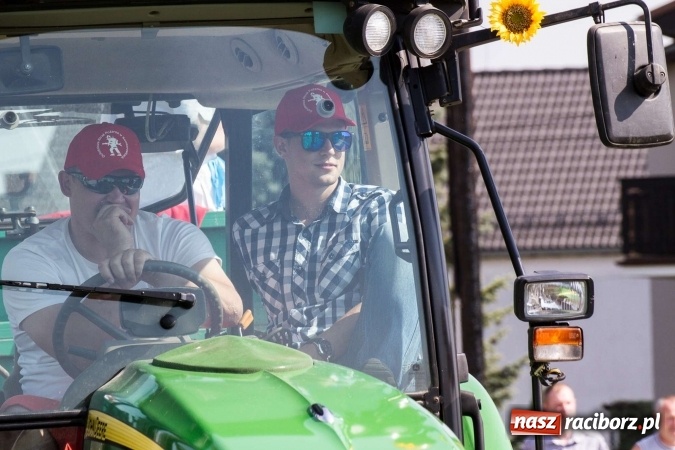 Zdjęcie w galerii na portalu naszraciborz.pl: Dożynki 2016. W samborowickim SPA masuje sam sołtys  wiadomości z regionu