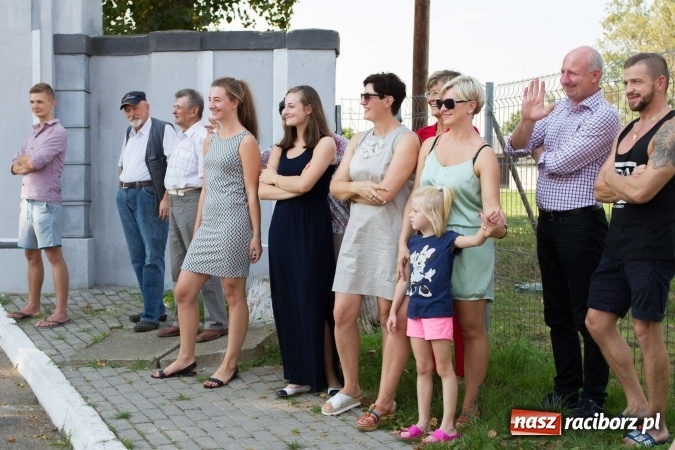 Zdjęcie w galerii na portalu naszraciborz.pl: Dożynki 2016. W samborowickim SPA masuje sam sołtys  wiadomości z regionu