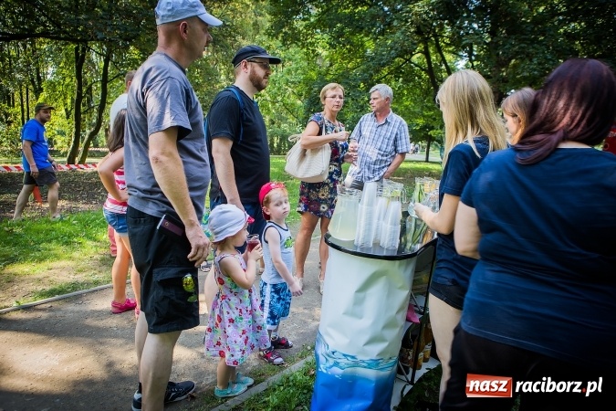 Zdjęcie w galerii na portalu naszraciborz.pl: IV Bajkowy Park. Zapełniliśmy bulwary z plażą. Dziękujemy serdecznie za wspólną zabawę wiadomości z regionu