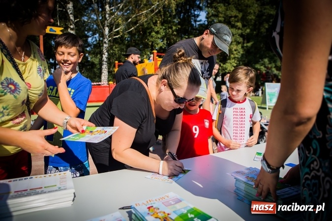 Zdjęcie w galerii na portalu naszraciborz.pl: IV Bajkowy Park. Zapełniliśmy bulwary z plażą. Dziękujemy serdecznie za wspólną zabawę wiadomości z regionu