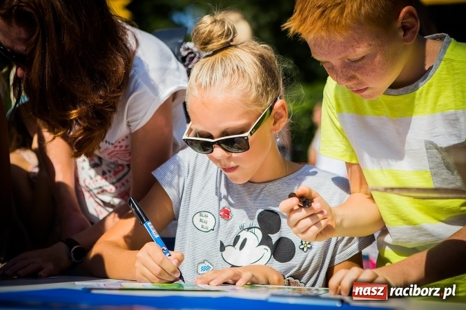 Zdjęcie w galerii na portalu naszraciborz.pl: IV Bajkowy Park. Zapełniliśmy bulwary z plażą. Dziękujemy serdecznie za wspólną zabawę wiadomości z regionu
