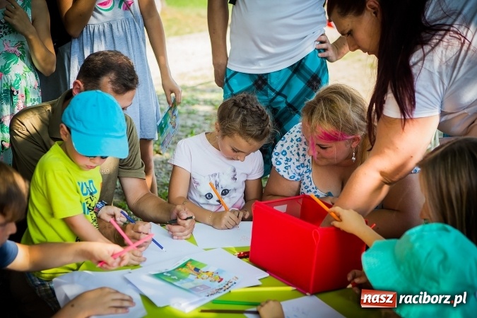 Zdjęcie w galerii na portalu naszraciborz.pl: IV Bajkowy Park. Zapełniliśmy bulwary z plażą. Dziękujemy serdecznie za wspólną zabawę wiadomości z regionu