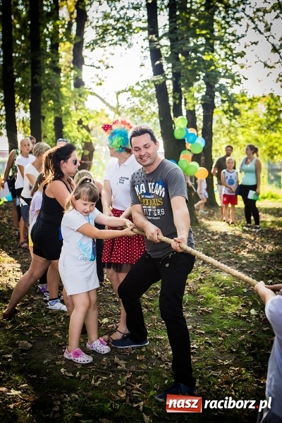 Zdjęcie w galerii na portalu naszraciborz.pl: IV Bajkowy Park. Zapełniliśmy bulwary z plażą. Dziękujemy serdecznie za wspólną zabawę wiadomości z regionu
