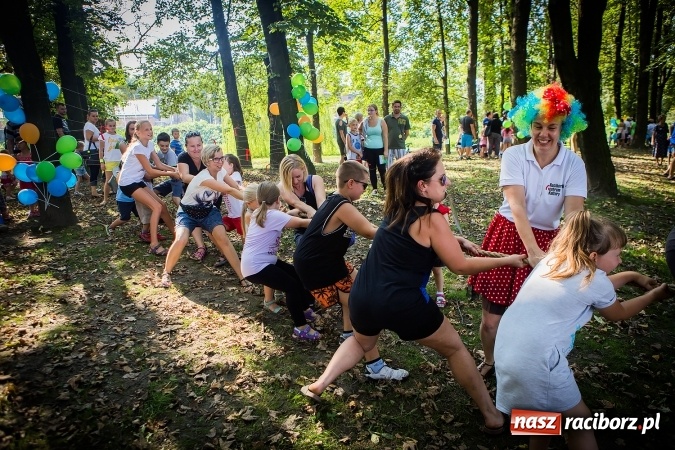 Zdjęcie w galerii na portalu naszraciborz.pl: IV Bajkowy Park. Zapełniliśmy bulwary z plażą. Dziękujemy serdecznie za wspólną zabawę wiadomości z regionu