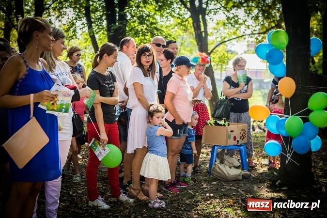 Zdjęcie w galerii na portalu naszraciborz.pl: IV Bajkowy Park. Zapełniliśmy bulwary z plażą. Dziękujemy serdecznie za wspólną zabawę wiadomości z regionu