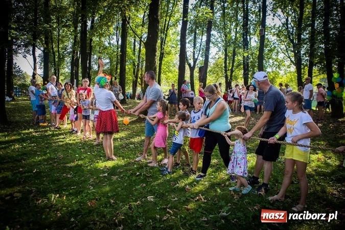 Zdjęcie w galerii na portalu naszraciborz.pl: IV Bajkowy Park. Zapełniliśmy bulwary z plażą. Dziękujemy serdecznie za wspólną zabawę wiadomości z regionu
