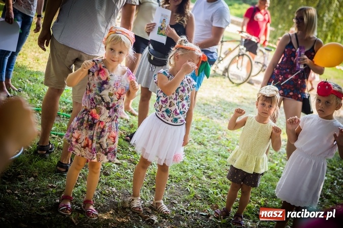 Zdjęcie w galerii na portalu naszraciborz.pl: IV Bajkowy Park. Zapełniliśmy bulwary z plażą. Dziękujemy serdecznie za wspólną zabawę wiadomości z regionu