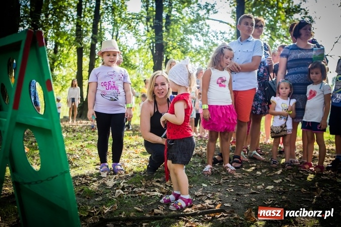 Zdjęcie w galerii na portalu naszraciborz.pl: IV Bajkowy Park. Zapełniliśmy bulwary z plażą. Dziękujemy serdecznie za wspólną zabawę wiadomości z regionu