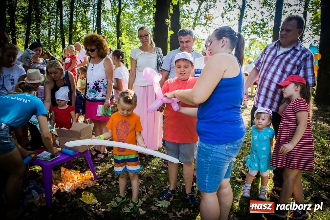 Zdjęcie w galerii na portalu naszraciborz.pl: IV Bajkowy Park. Zapełniliśmy bulwary z plażą. Dziękujemy serdecznie za wspólną zabawę wiadomości z regionu