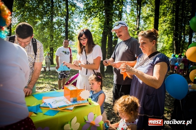 Zdjęcie w galerii na portalu naszraciborz.pl: IV Bajkowy Park. Zapełniliśmy bulwary z plażą. Dziękujemy serdecznie za wspólną zabawę wiadomości z regionu
