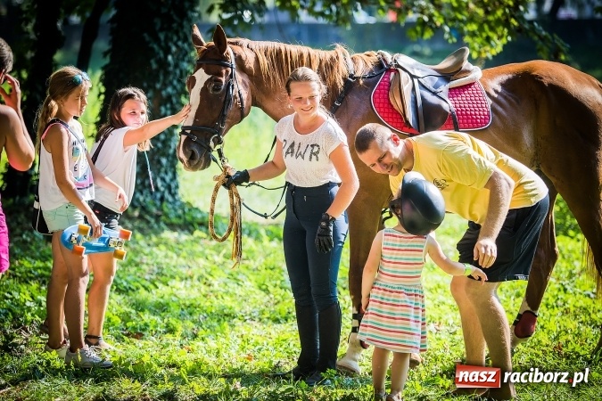 Zdjęcie w galerii na portalu naszraciborz.pl: IV Bajkowy Park. Zapełniliśmy bulwary z plażą. Dziękujemy serdecznie za wspólną zabawę wiadomości z regionu