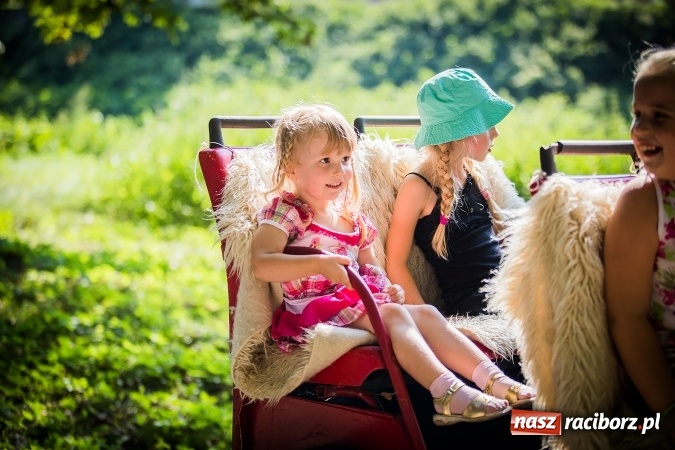 Zdjęcie w galerii na portalu naszraciborz.pl: IV Bajkowy Park. Zapełniliśmy bulwary z plażą. Dziękujemy serdecznie za wspólną zabawę wiadomości z regionu
