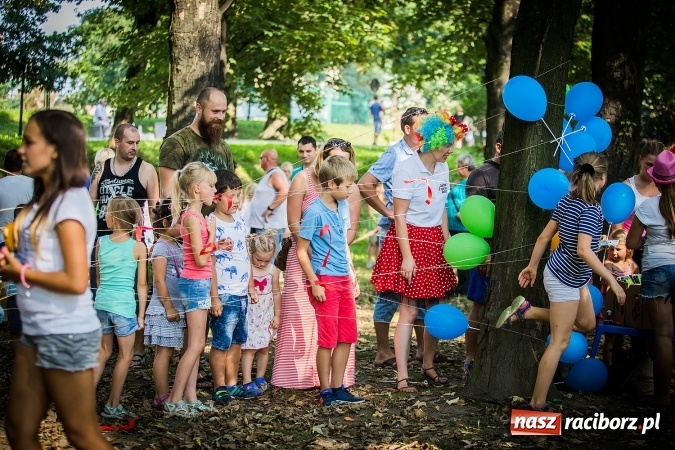 Zdjęcie w galerii na portalu naszraciborz.pl: IV Bajkowy Park. Zapełniliśmy bulwary z plażą. Dziękujemy serdecznie za wspólną zabawę wiadomości z regionu