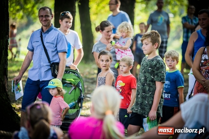 Zdjęcie w galerii na portalu naszraciborz.pl: IV Bajkowy Park. Zapełniliśmy bulwary z plażą. Dziękujemy serdecznie za wspólną zabawę wiadomości z regionu