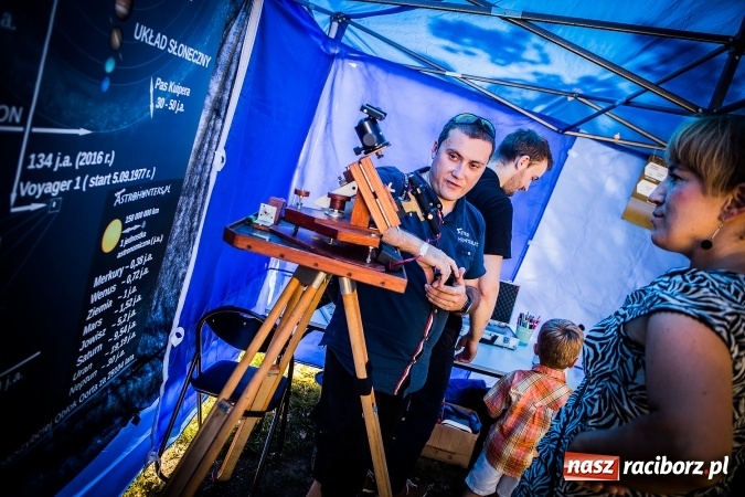 Zdjęcie w galerii na portalu naszraciborz.pl: IV Bajkowy Park. Zapełniliśmy bulwary z plażą. Dziękujemy serdecznie za wspólną zabawę wiadomości z regionu