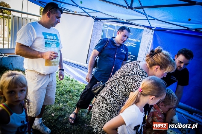 Zdjęcie w galerii na portalu naszraciborz.pl: IV Bajkowy Park. Zapełniliśmy bulwary z plażą. Dziękujemy serdecznie za wspólną zabawę wiadomości z regionu