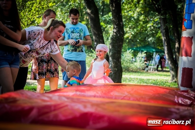 Zdjęcie w galerii na portalu naszraciborz.pl: IV Bajkowy Park. Zapełniliśmy bulwary z plażą. Dziękujemy serdecznie za wspólną zabawę wiadomości z regionu
